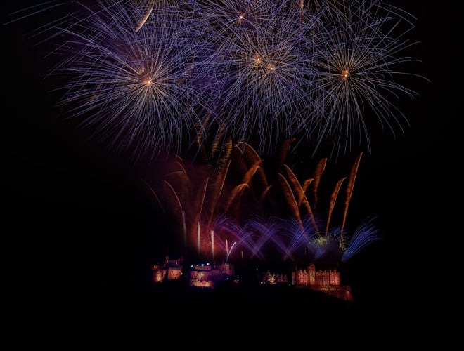 Edinburgh Hogmanay Fireworks over The Castle.jpg