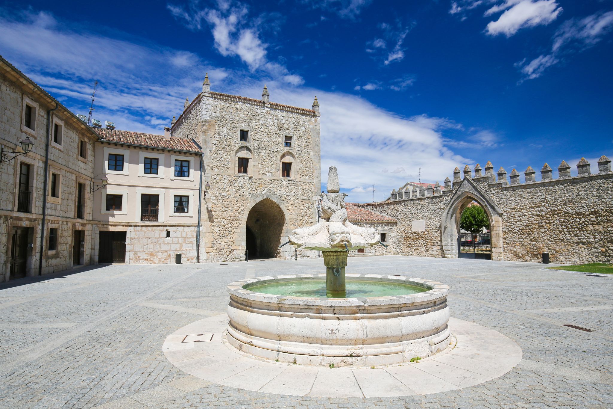photo of Monasterio de las Huelgas in Burgos, Spain.