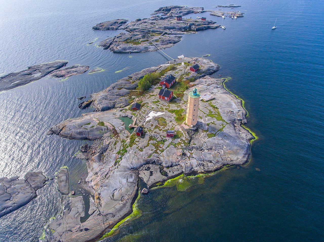 Photo of aerial view of Söderskär lighthouse, Porvoo, Finland.