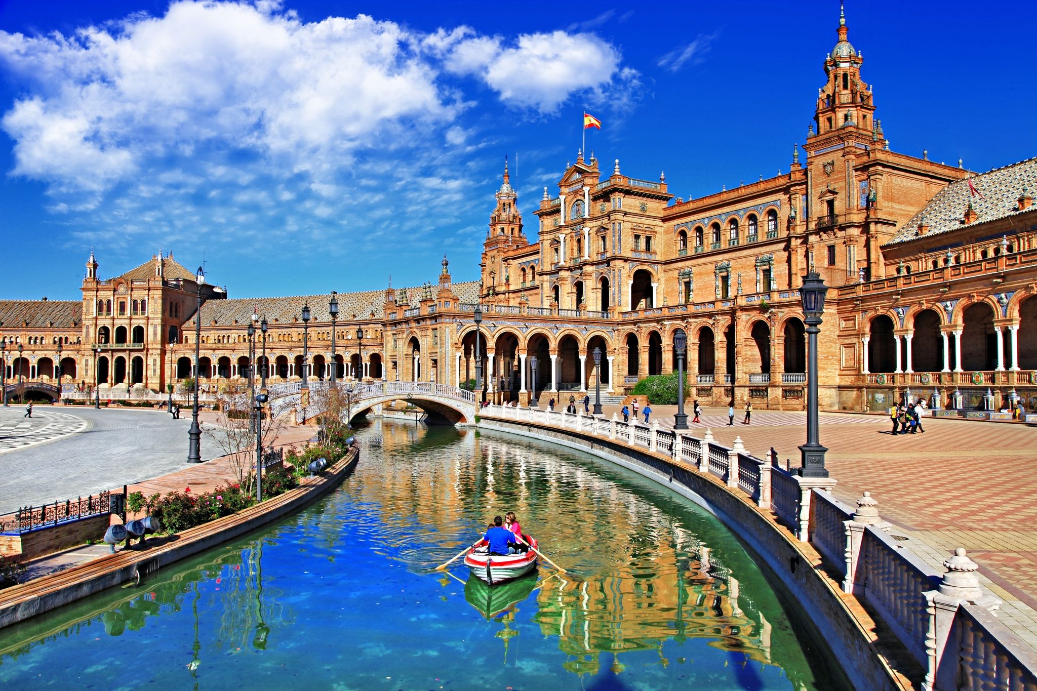 Best Time to Visit Andalusia, Spain: Choose Your Perfect Experience