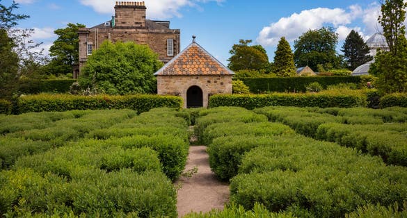  The Queen Mother’s Memorial Garden at the Royal Botanic Garden Edinburgh.