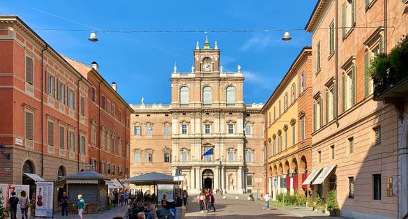 photo of city Modena, Italy.