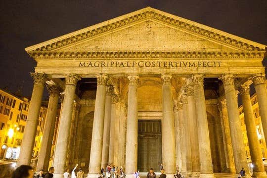 罗马之夜：西班牙广场，特雷维喷泉，万神殿，纳沃纳广场