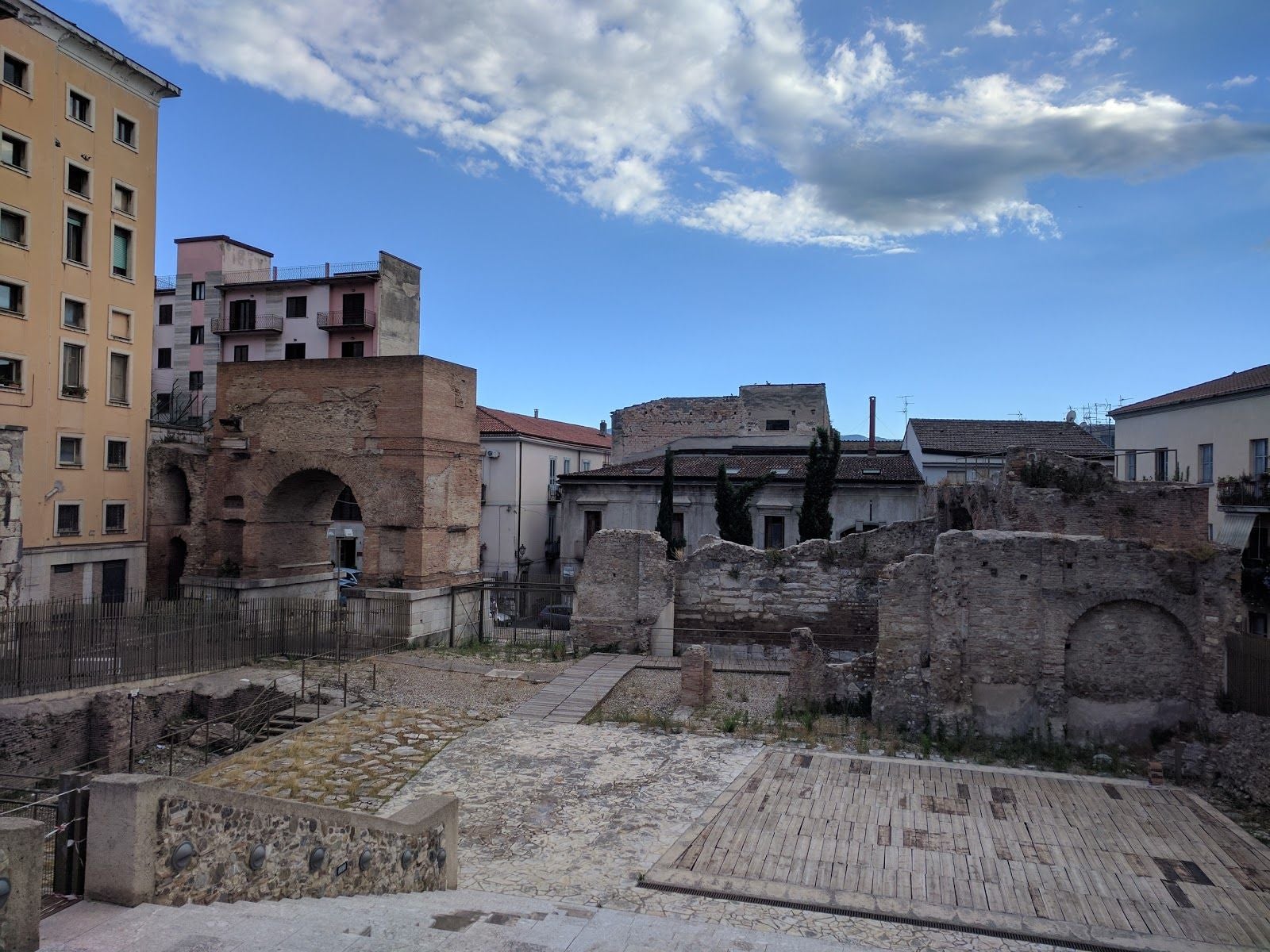 Arco del Sacramento, Benevento, Campania, Italy