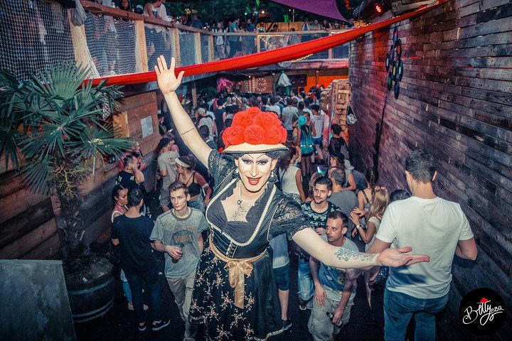 Hey, Hallöchen, Freiburg! - The Travestie City Tour with Betty BBQ