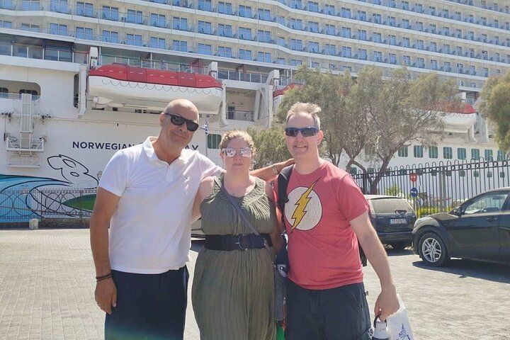 Mykonos Small Group Tour for Cruise Passengers — Port Pickup