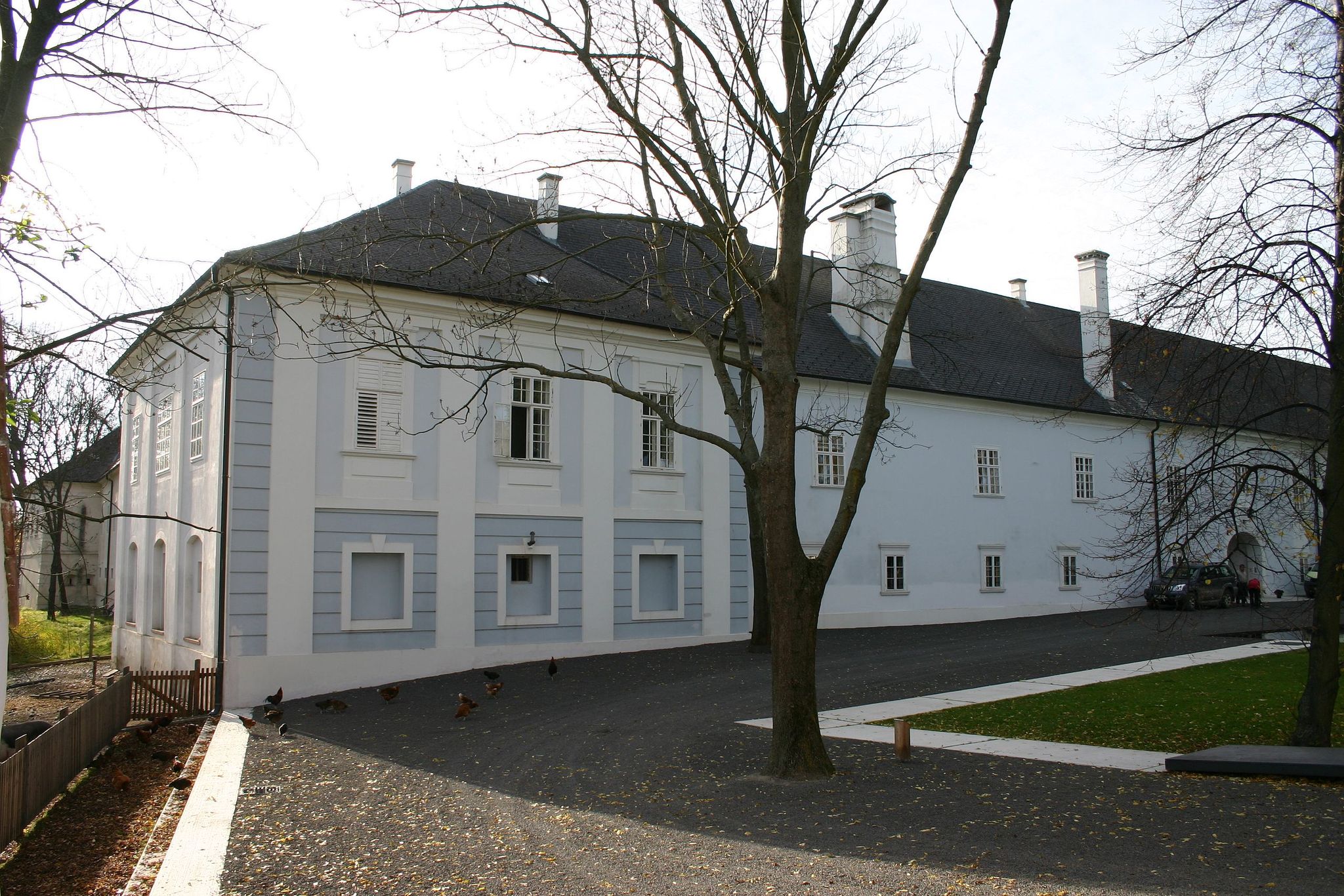 Photo of Schloss Lackenbach .