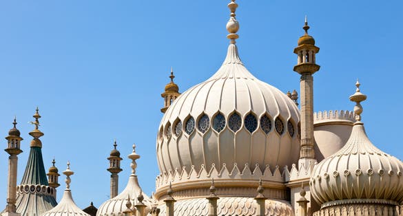 Photo of domes of Royal Pavilion in Brighton, England.