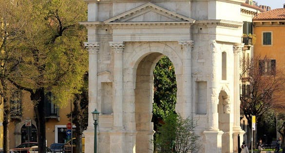 photo of Arco dei Gavi .