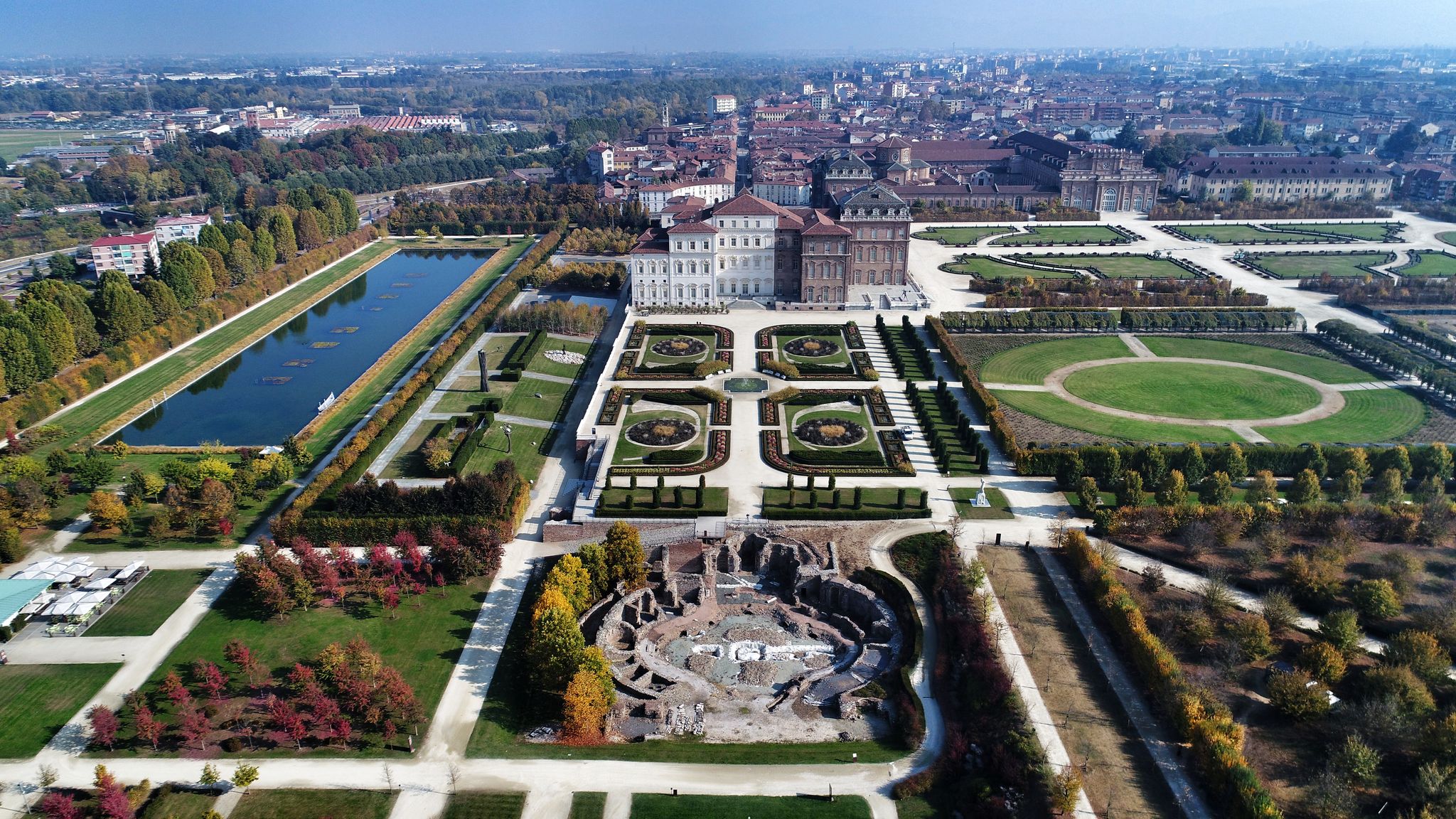 La Venaria Reale: Galleria Grande, Torre del Belvedere and Church of St. Hubert