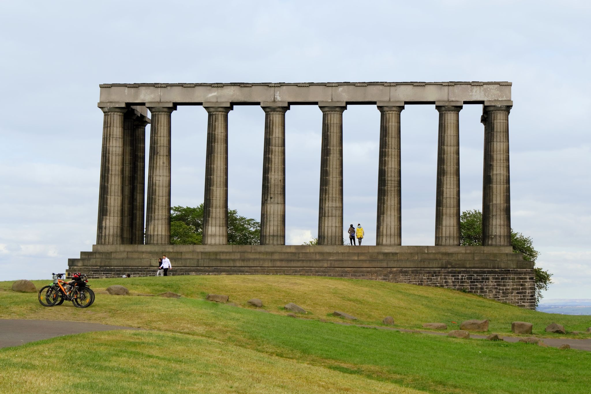 Edinburgh National Monument.jpg