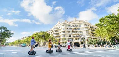 2,5h Gaudí's Works Segway Tour