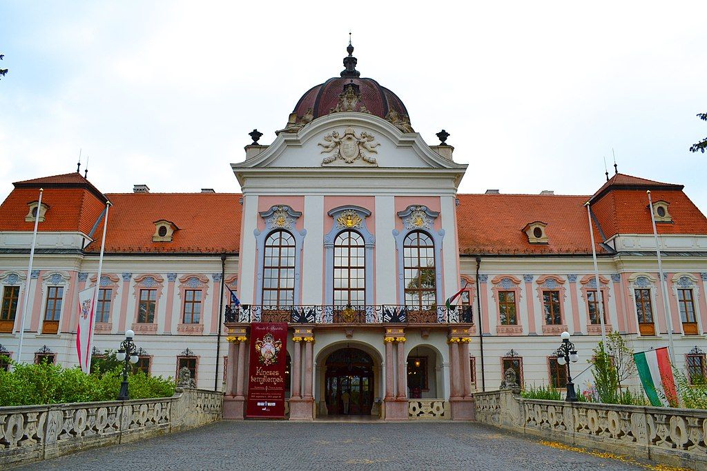 photo of view of Gödöllő Palace, Gödöllő, Hungary,