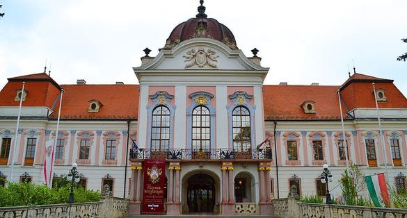 photo of view of Gödöllő Palace, Gödöllő, Hungary,