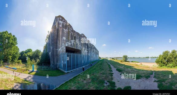 photo of Valentin submarine pens ,Bremen Germany.