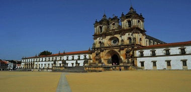 Portugal: Private Day Tour from Caldas to Alcobaca Monastery and Batalha Monastery with Nazare