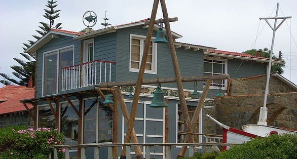 photo of Casa de Isla Negra, Pablo Neruda's famous beach house located at Isla Negra, now a historic house museum and tourist attraction.