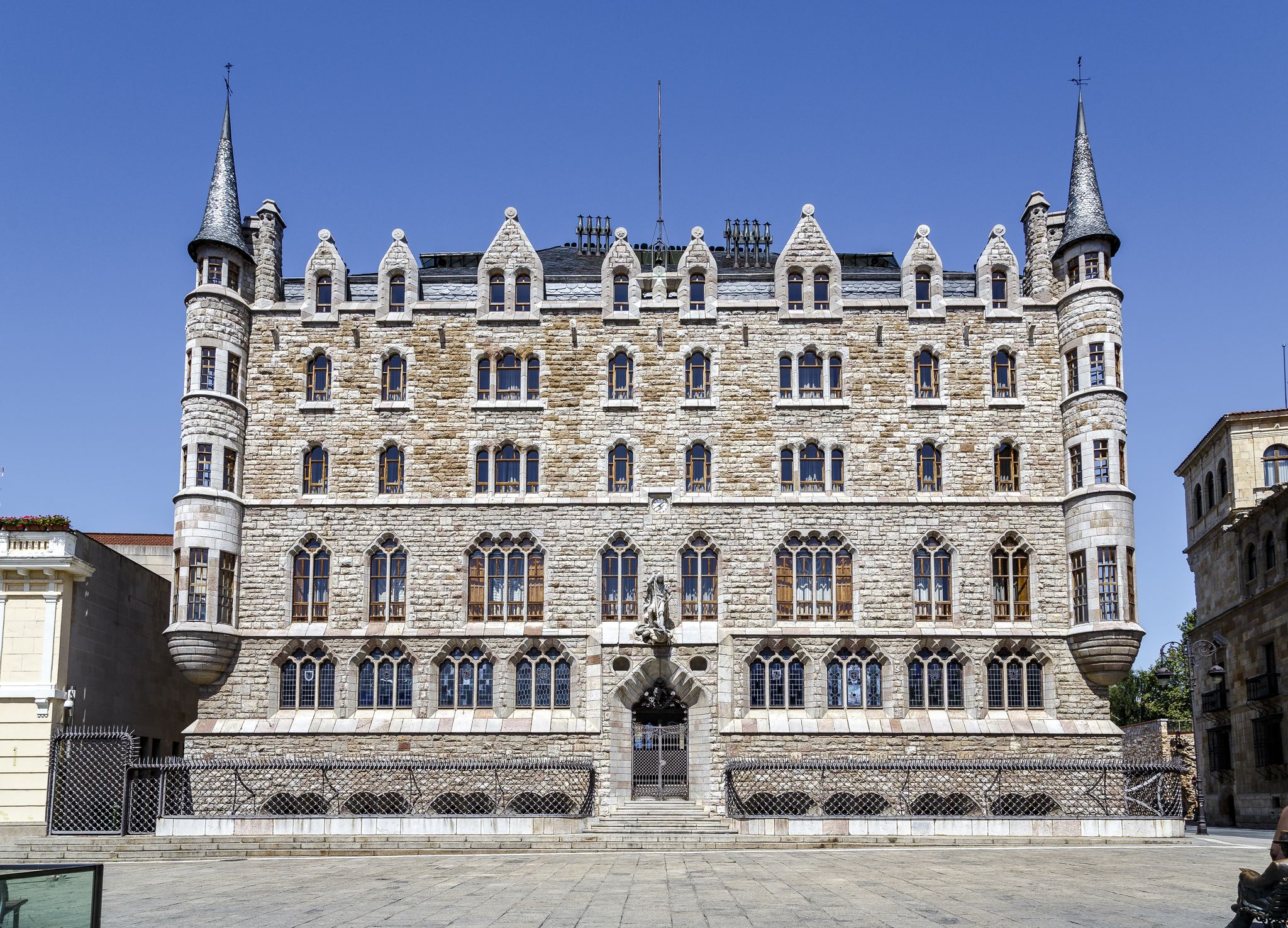 photo of Casa botines in Leon By Antoni Gaudi architect in 1894 Modernism by Saint James way.