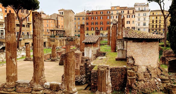 photo of Largo Di Torre Argentina. Rome, Italy .