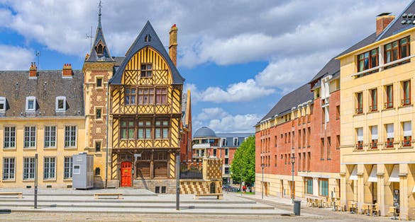 Maison du pelerin pilgrim house building on Place Notre Dame square in Amiens old historical city centre, France landmark, Picardy, Somme department, Hauts-de-France Region, Northern France