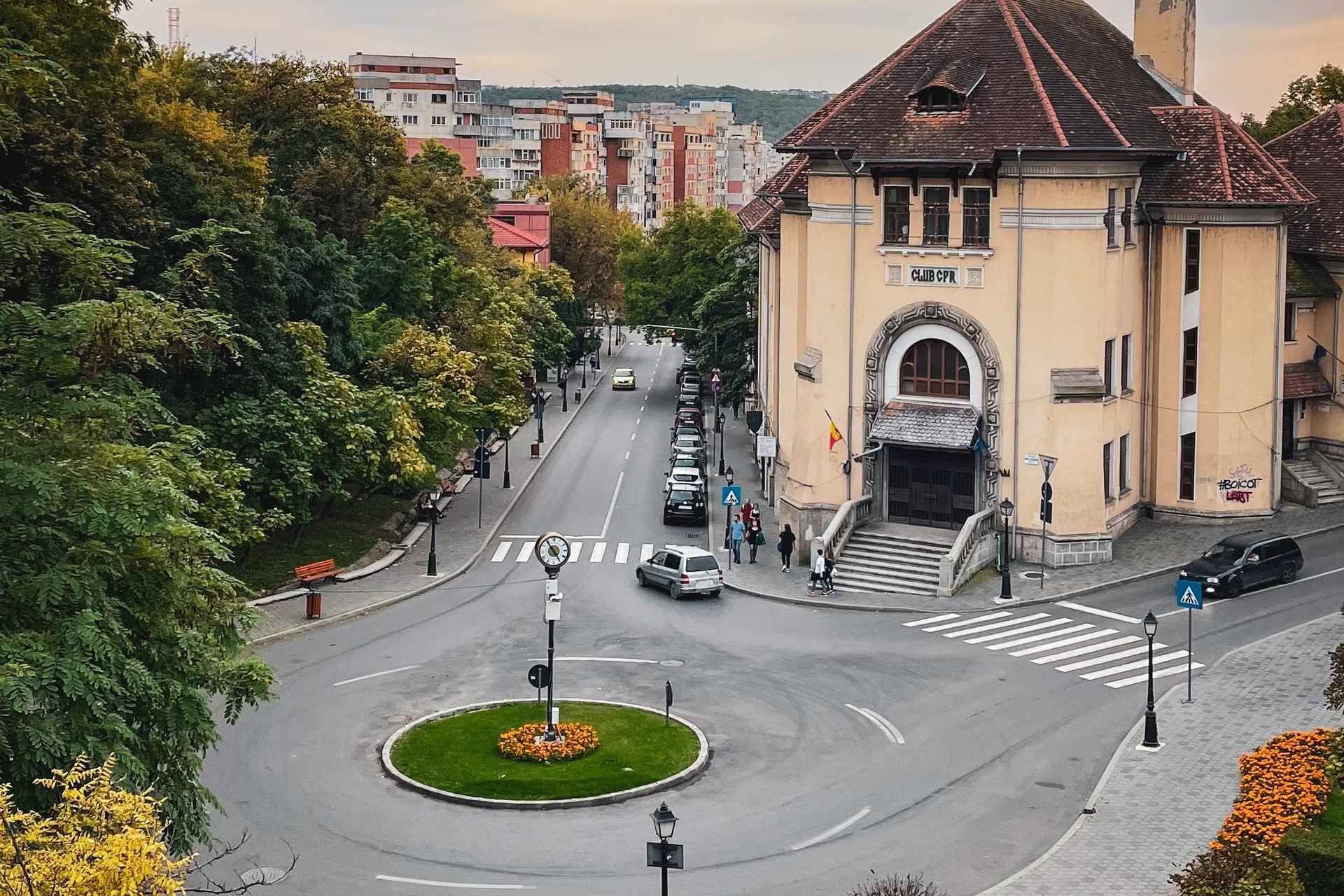 Iasi: Walking Tour with a local guide