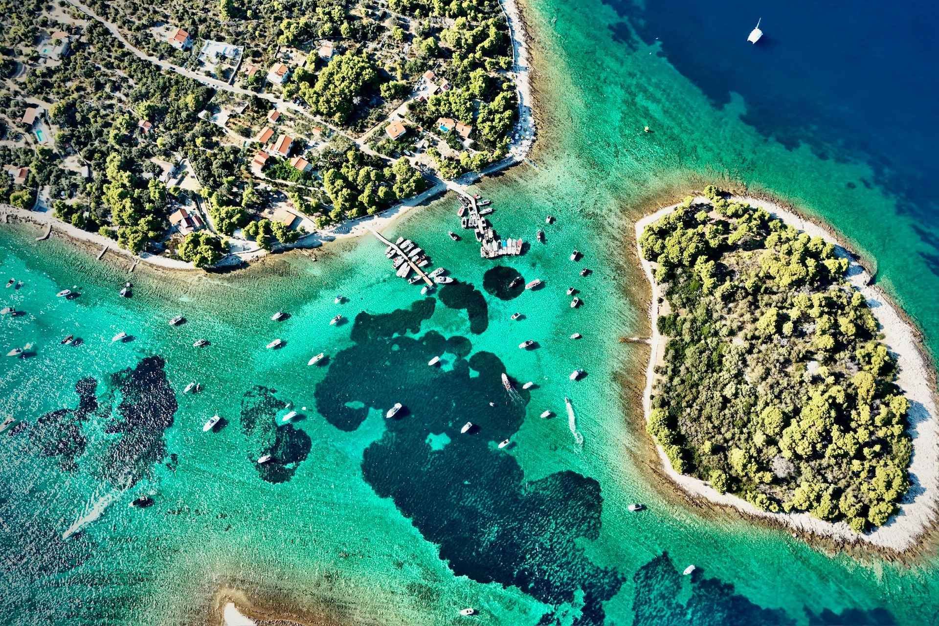 Split: Trogir, Blue Lagoon & Labaduza Speedboat Tour