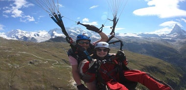 Panoramic Paragliding Flight in Zermatt Matterhorn (15-20min)