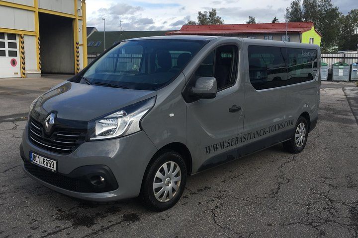 Private one way transfer from Linz to Cesky Krumlov