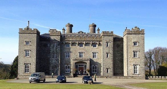 photo of view of Slane Castle, Slane, Irland.
