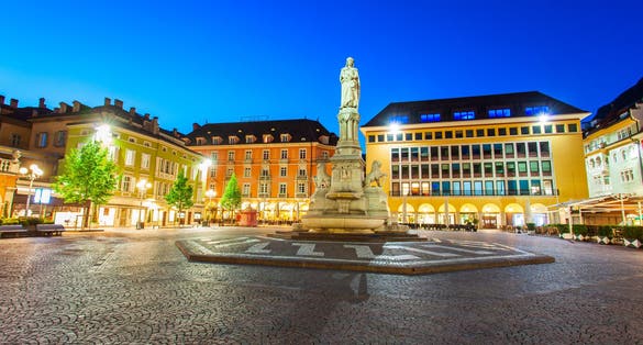 photo of view of Waltherplatz or Piazza Walther Von der Vogelweide is the main square in Bolzano city in South Tyrol, Italy.