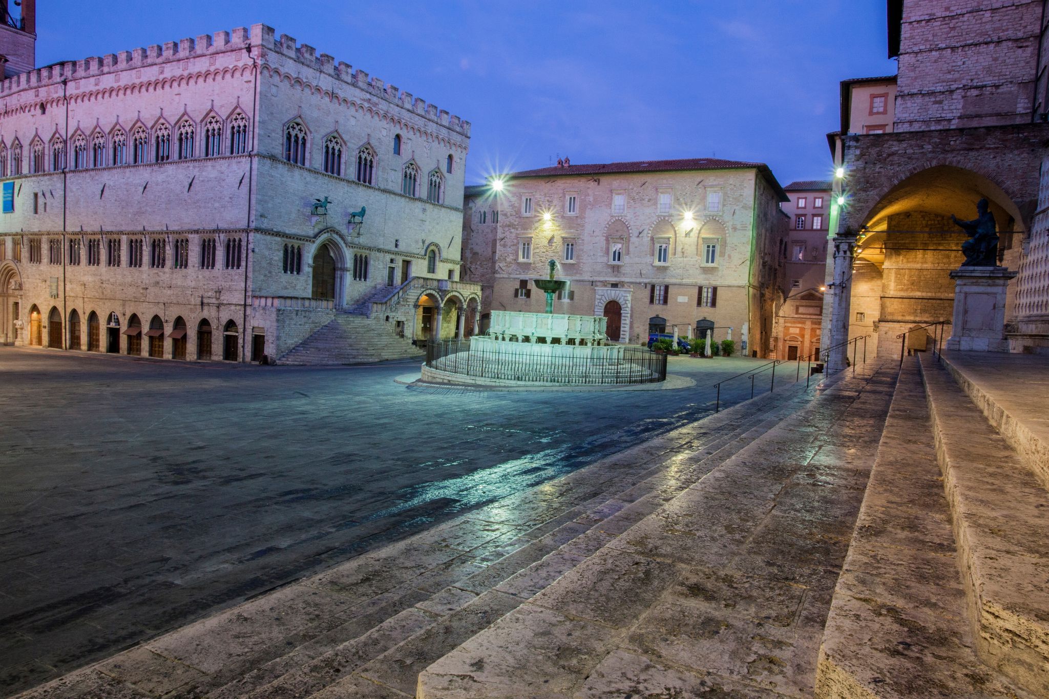 photo of view Italy, umbria, perugia. palazzo dei priori and the fontana maggiore, a medieval fountain on piazza iv novembre., Perugia, Italy.