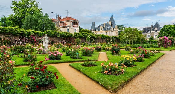 Photo of Thabor park (Le parc du Thabor) in Rennes.