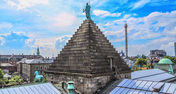Photo of roof of the Ny Carlsberg Glyptotek, Copenhagen, Denmark.