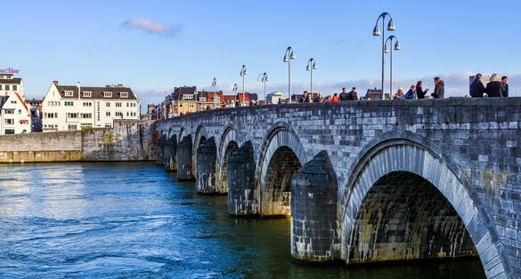 The Sint-Servaasbrug (St. Servatius Bridge)