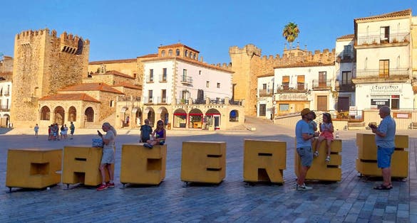 Cáceres - Letras de la Plaza Mayor