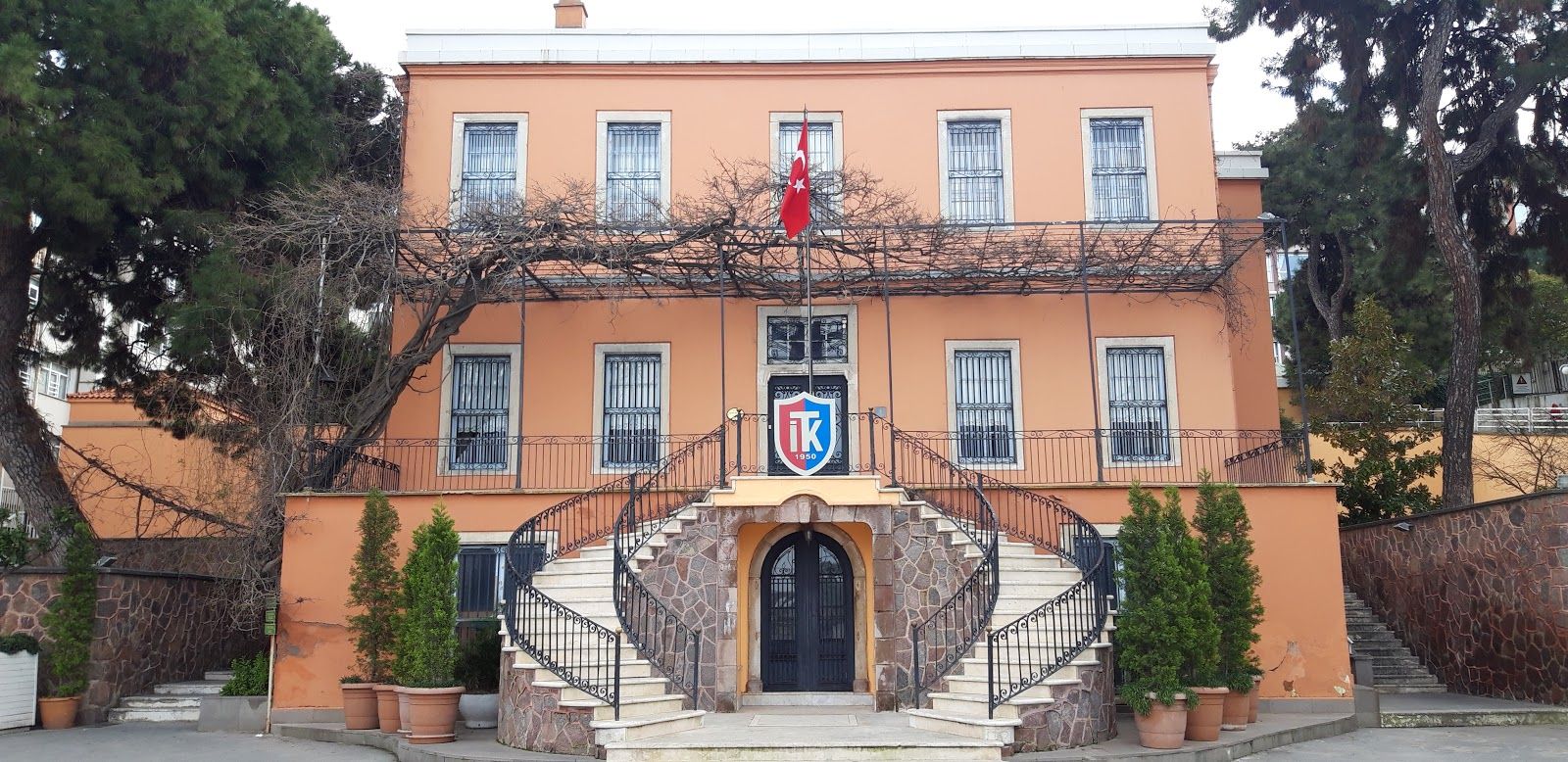 Latife Hanim Mansion and Memorial House, Bahriye Üçok Mahallesi, Karşıyaka, Izmir, Aegean Region, Turkey