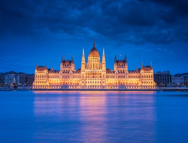 Hungarian Parliament Building 2.jpg