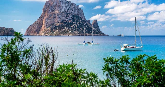 Best Time to Visit Ibiza: Discover the Perfect Season for You