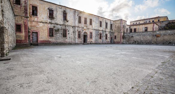photo of exterior view of Sinop Fortress Prison a stonemasonry prison is situated in inside of the Sinop Fortress in Sinop, Turkey.