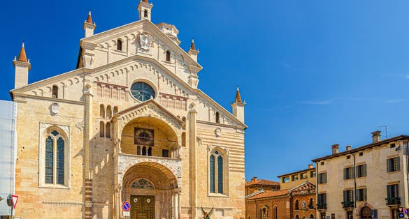Verona Cathedral, Duomo di Verona, La cattedrale di Santa Maria Matricolare Roman Catholic church in Piazza Duomo square, Verona city historical centre Citta Antica, Veneto Region, Northern Italy.