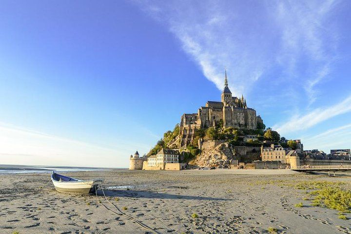 Day trip with local driver to Mt Saint-Michel Cancale and Saint-Malo from Rennes