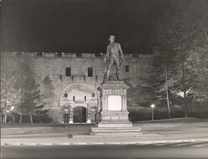 photo of view of Statua di Pietro Micca, illuminazione realizzata da Guido Chiarelli negli anni '60, Turin, Italy.