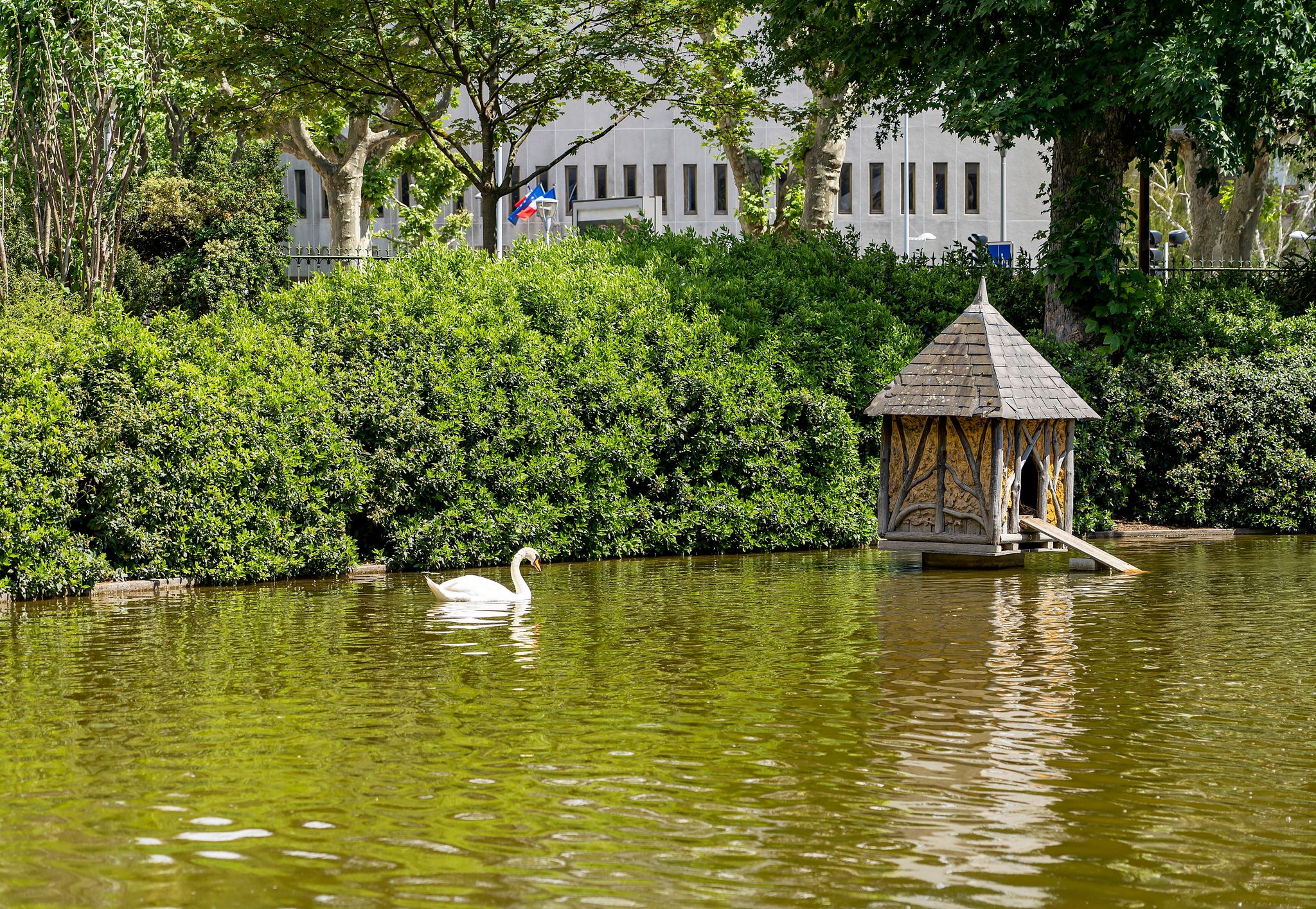 Photo of the Erdre River in Nantes, France.
