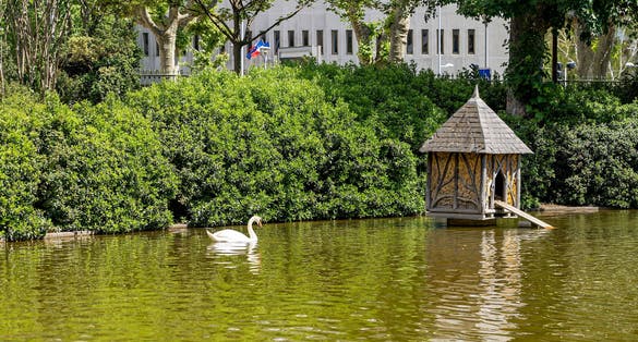Photo of Lecoq City Park in Clermont-Ferrand, France.