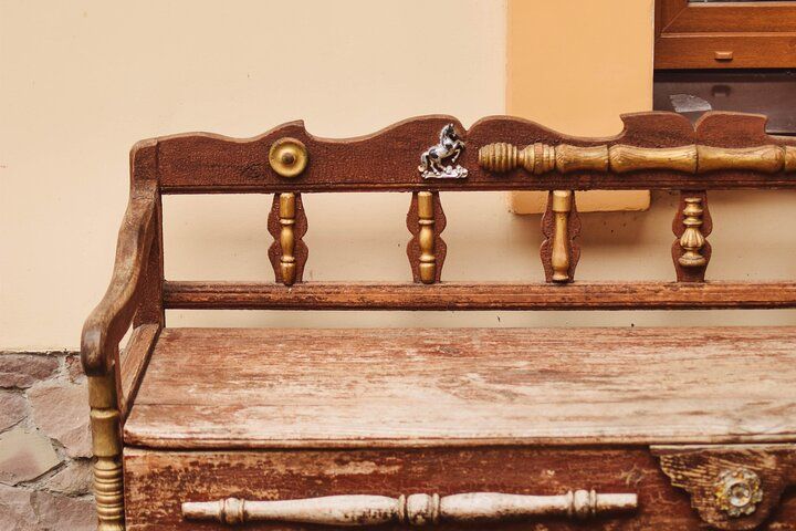 Secrets of Lviv courtyards and street art