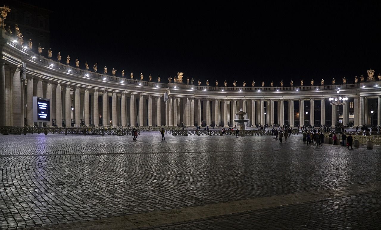 st-peters-basilica-4763373_1280.jpg