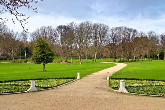 Discover Dublin in August: Where Summer Vibes Meet Historic Charm