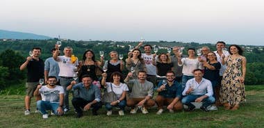 Unconventional Prosecco Tasting with Stunning View on Vineyards