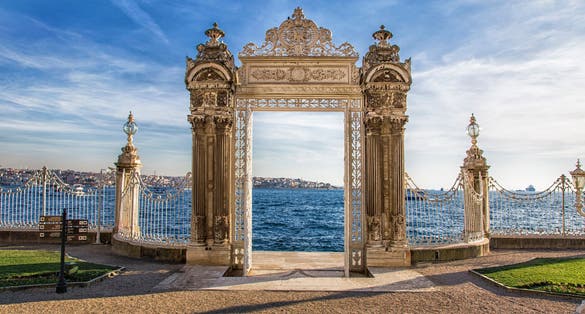 A sea view from Dolmabahce backyard.