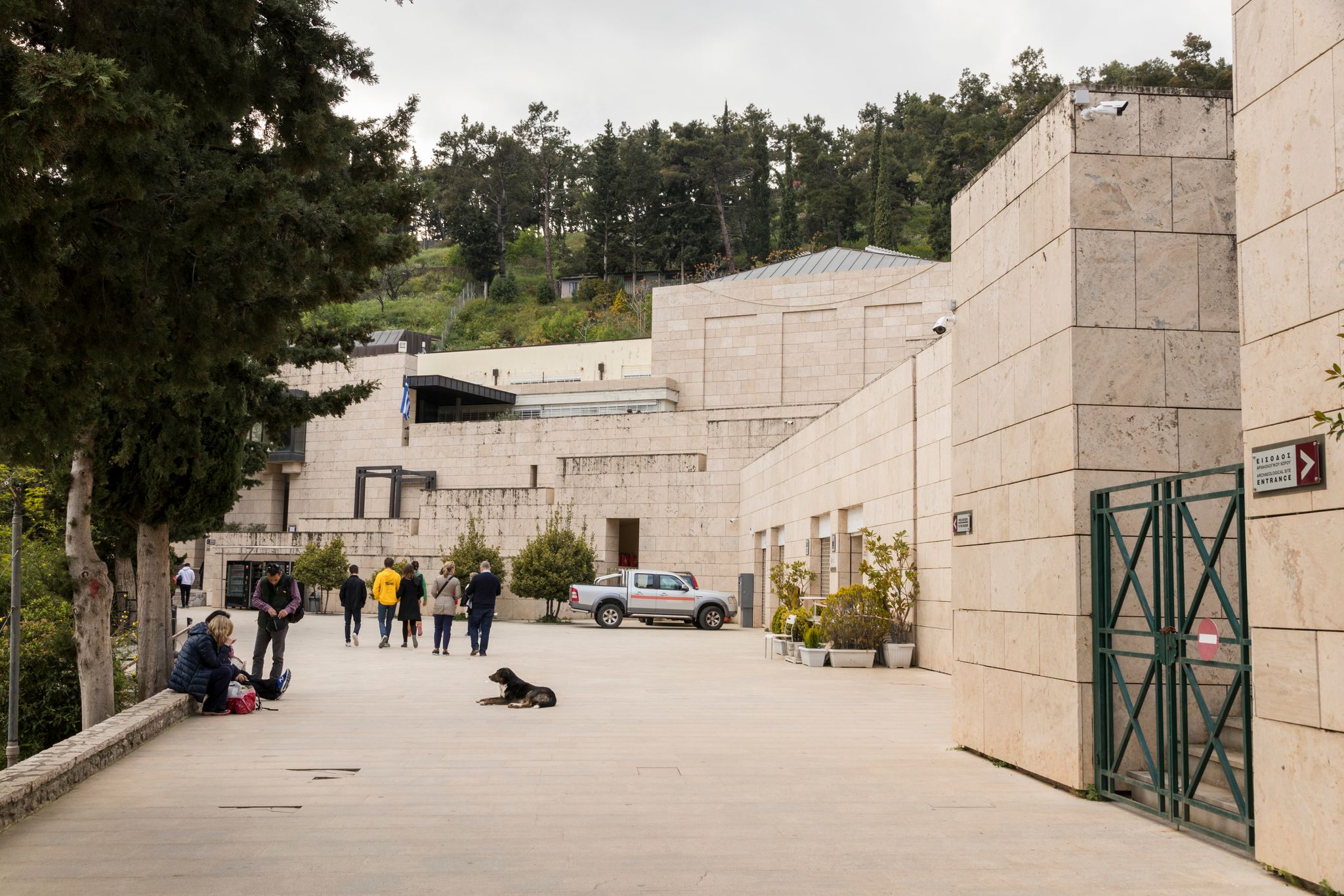 Delphi Archaeological Museum travel guide